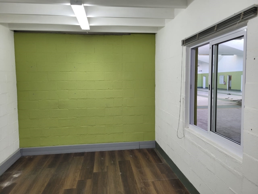 To Let Commercial Property for Rent in Beaconvale Western Cape